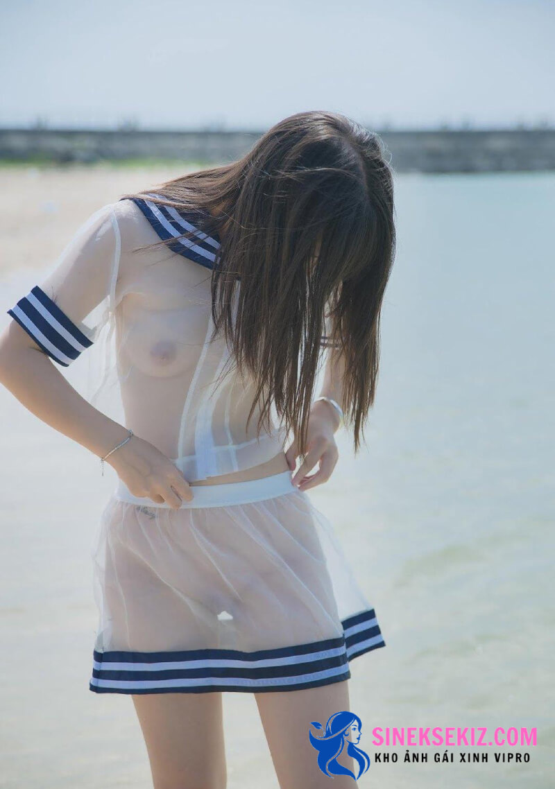 Gái xinh thả rông