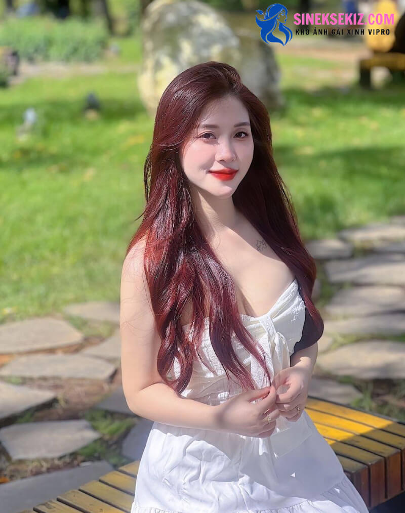 Gái xinh tóc dài
