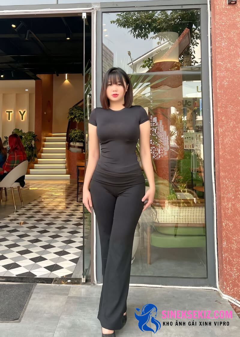 Gái xinh tóc ngắn