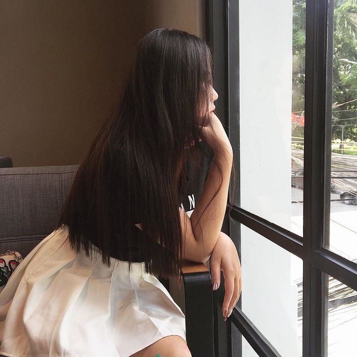 Ngắm hình gái xinh tạo dáng chụp che mặt