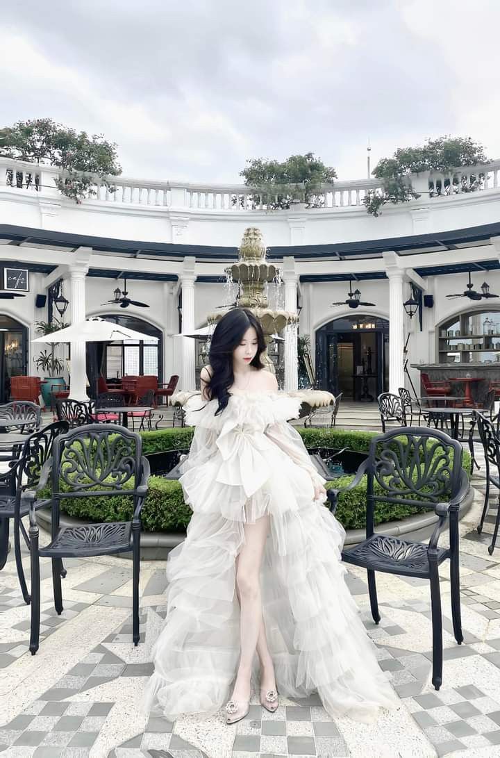 Ảnh gái chụp dáng xinh như công chúa