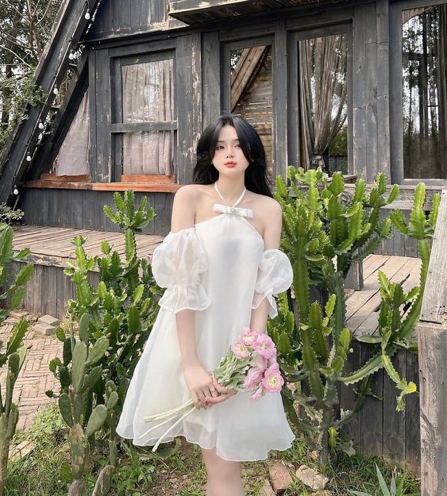 Ảnh gái xinh cute chụp dáng quyến rũ