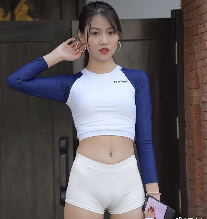 Ảnh gái khoe mu to đẹp