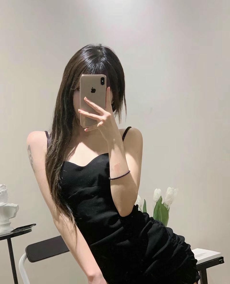 Ảnh avatar con gái che mặt