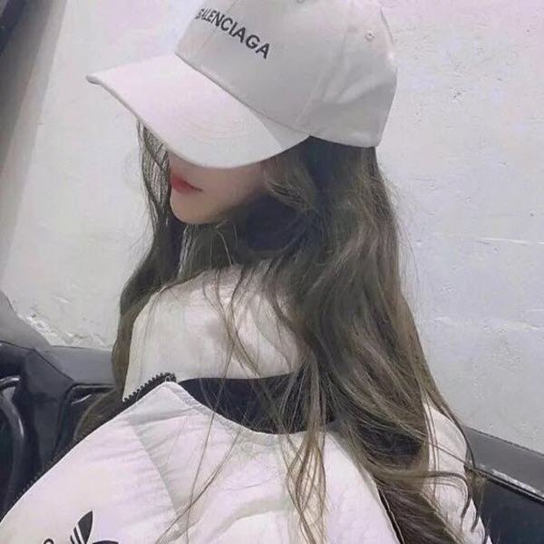 Ảnh gái xinh che mặt làm avatar đẹp